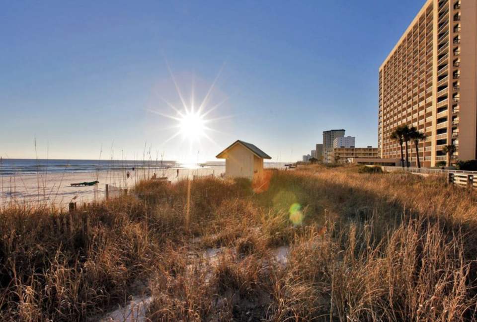 Emerald Towers Beachfront Residence - Destin, Florida