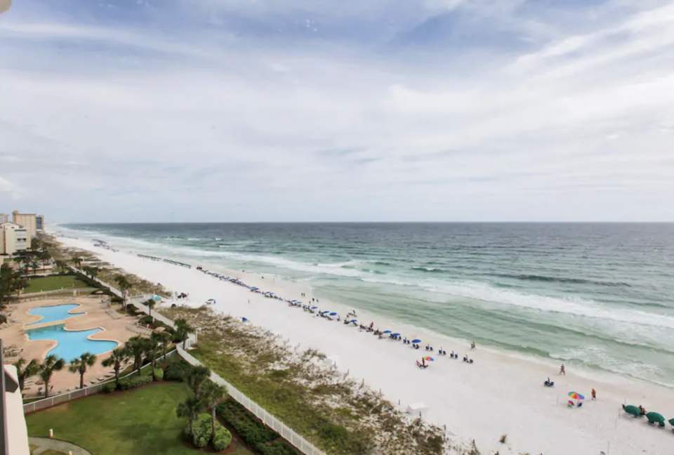 Emerald Towers Beachfront Residence - Destin, Florida