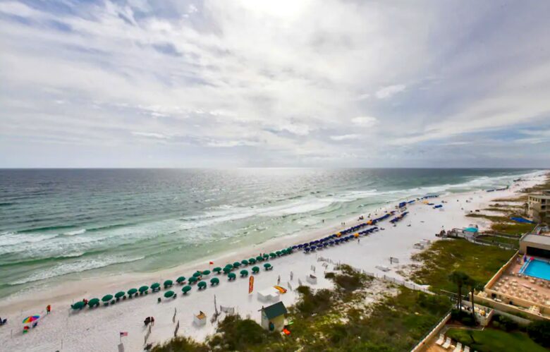 Emerald Towers Beachfront Residence - Destin, Florida