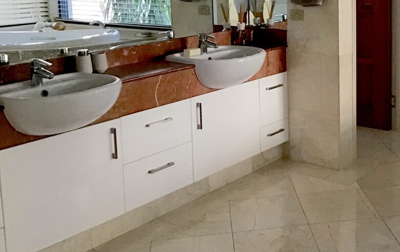 Westerly Manor - Sovereign Island, Australia