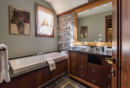 Les Legendes 4 Bedroom Residence - Mont-Tremblant, Canada