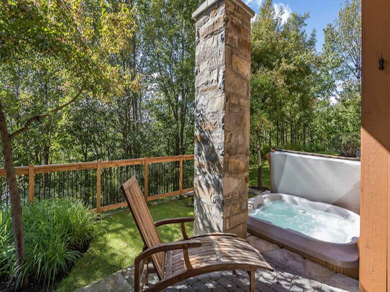 Les Legendes 4 Bedroom Residence - Mont-Tremblant, Canada