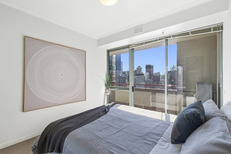 Modern Queensbridge Residence - Southbank, Melbourne, Australia