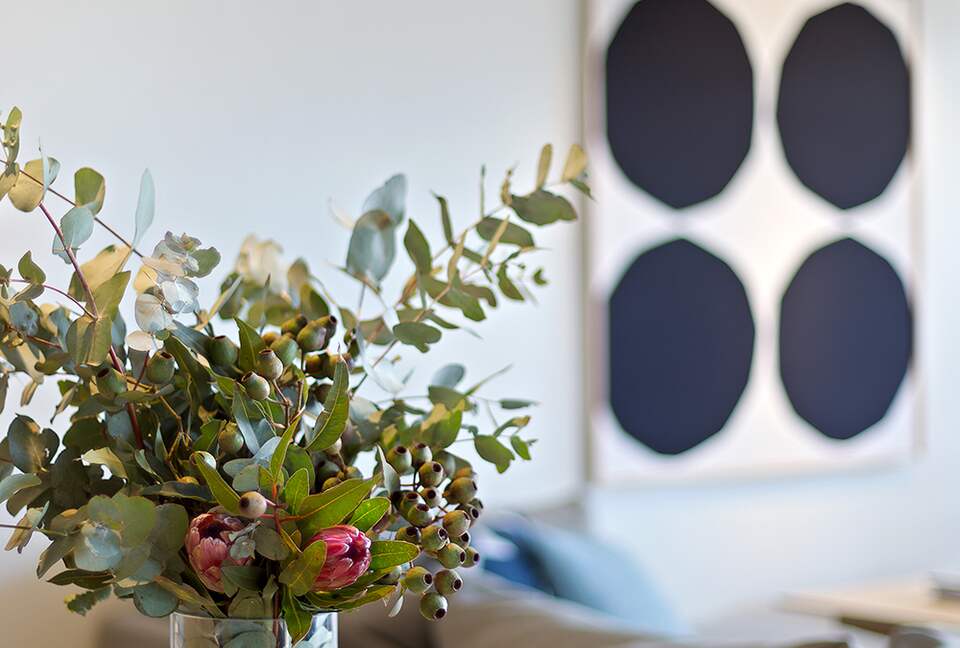 Modern Queensbridge Residence - Southbank, Melbourne, Australia