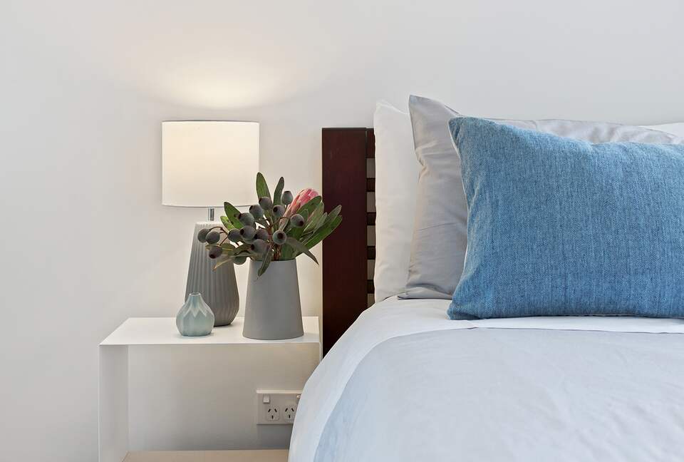 Modern Queensbridge Residence - Southbank, Melbourne, Australia