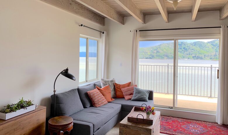 Waterfront Apartment: A Ferry Away From San Francisco! - Tiburon, California