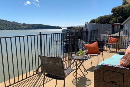 Waterfront Apartment: A Ferry Away From San Francisco! - Tiburon, California