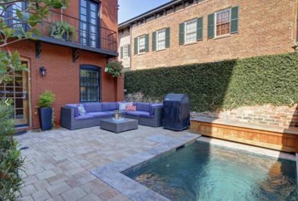 Southern Historic Cottage- trial - Savannah, Georgia