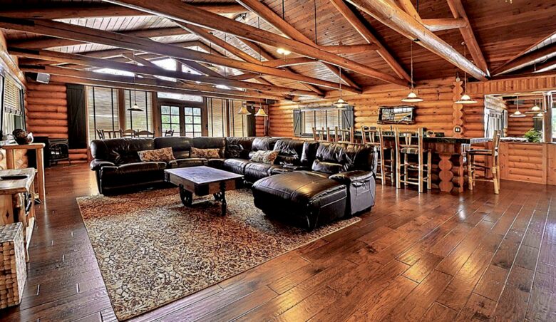 Timber Moose: America's Biggest Log Cabin - Heber City, Utah