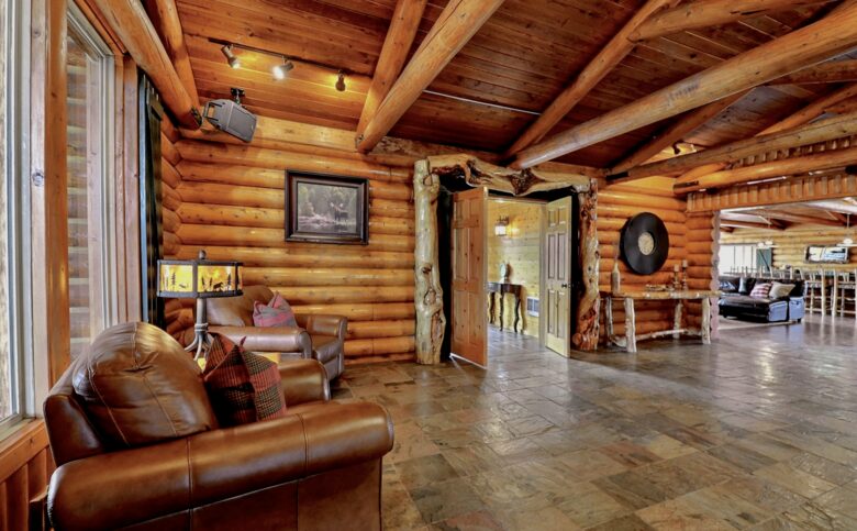 Timber Moose: America's Biggest Log Cabin - Heber City, Utah