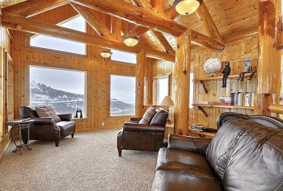 Timber Moose: America's Biggest Log Cabin - Heber City, Utah