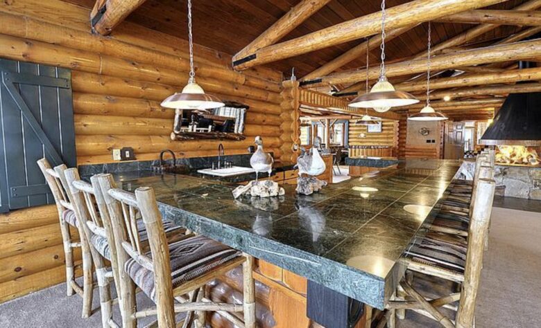 Timber Moose: America's Biggest Log Cabin - Heber City, Utah