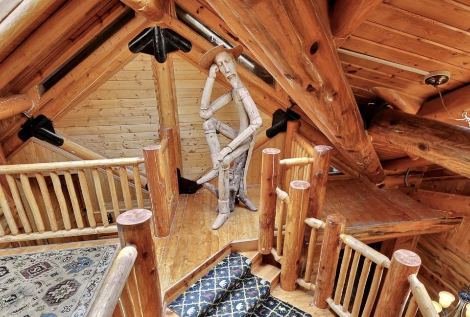 Timber Moose: America's Biggest Log Cabin - Heber City, Utah