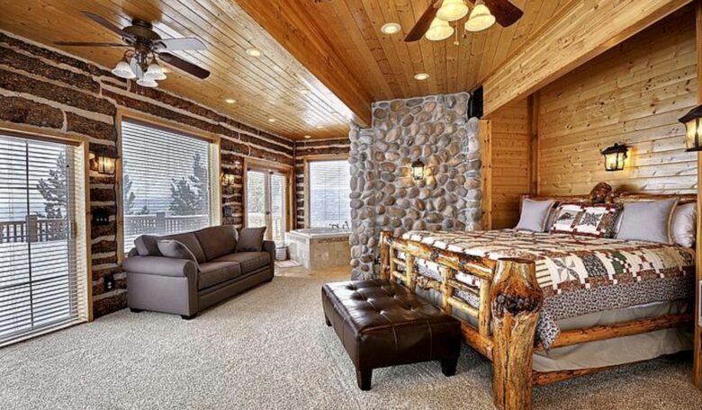 Timber Moose: America's Biggest Log Cabin - Heber City, Utah