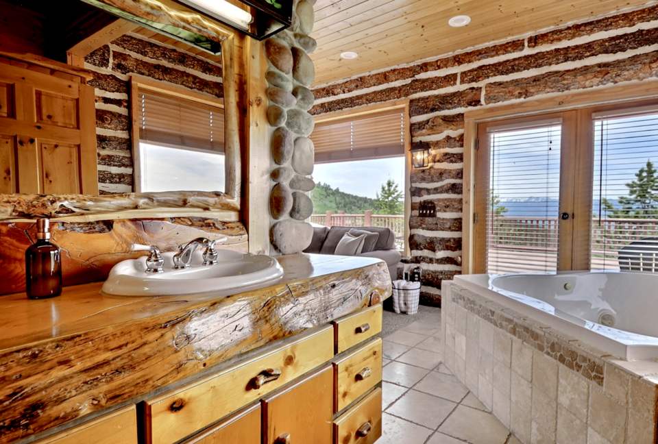 Timber Moose: America's Biggest Log Cabin - Heber City, Utah