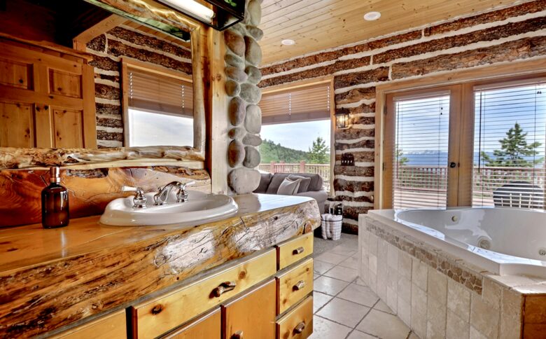 Timber Moose: America's Biggest Log Cabin - Heber City, Utah