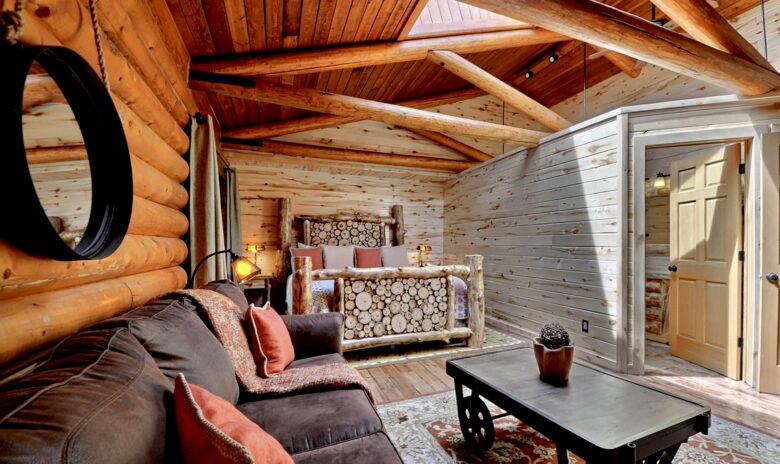 Timber Moose: America's Biggest Log Cabin - Heber City, Utah