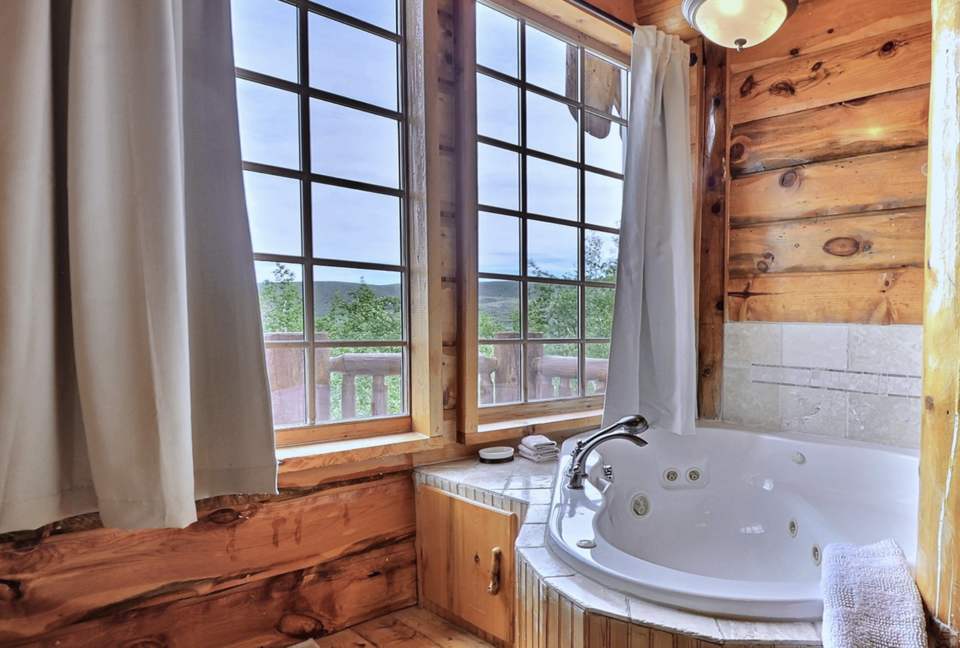 Timber Moose: America's Biggest Log Cabin - Heber City, Utah