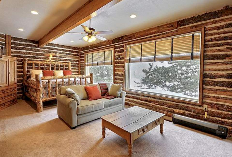 Timber Moose: America's Biggest Log Cabin - Heber City, Utah