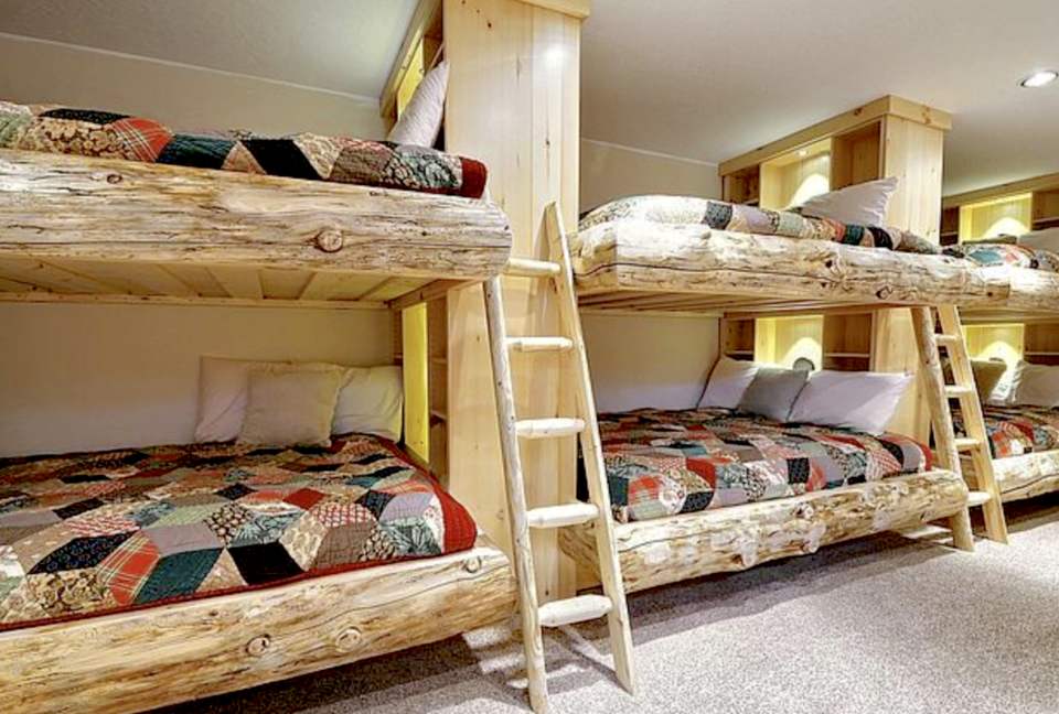 Timber Moose: America's Biggest Log Cabin - Heber City, Utah