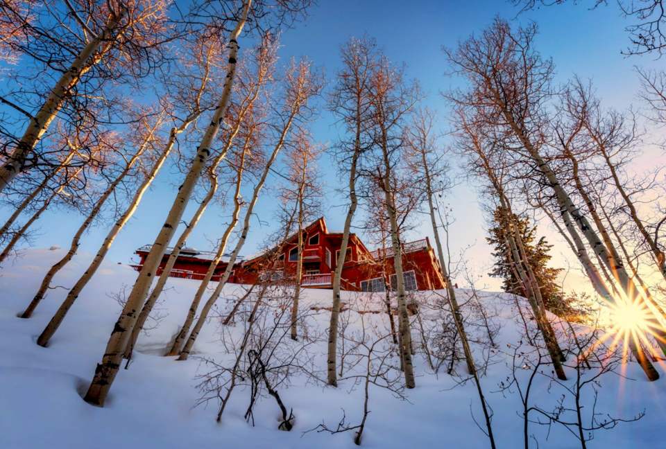 Timber Moose: America's Biggest Log Cabin - Heber City, Utah
