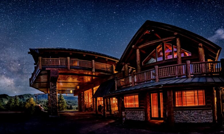 Timber Moose: America's Biggest Log Cabin - Heber City, Utah