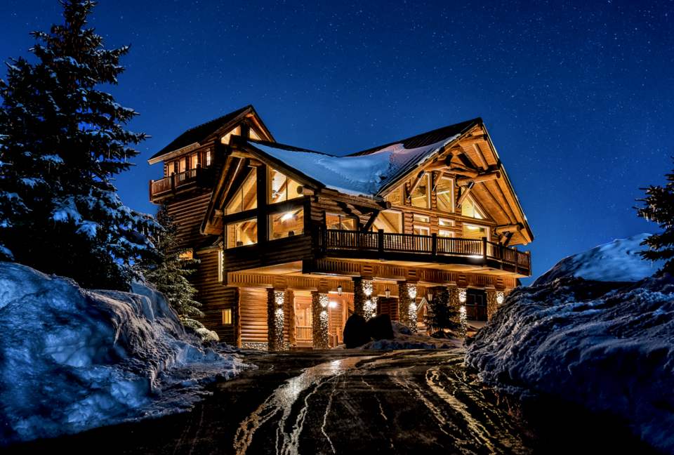 Timber Moose: America's Biggest Log Cabin - Heber City, Utah