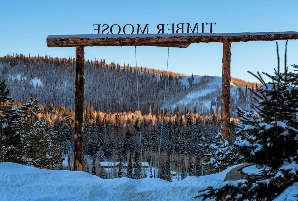 Timber Moose: America's Biggest Log Cabin - Heber City, Utah