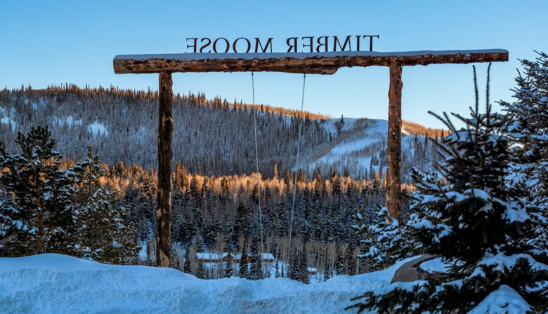Timber Moose: America's Biggest Log Cabin - Heber City, Utah