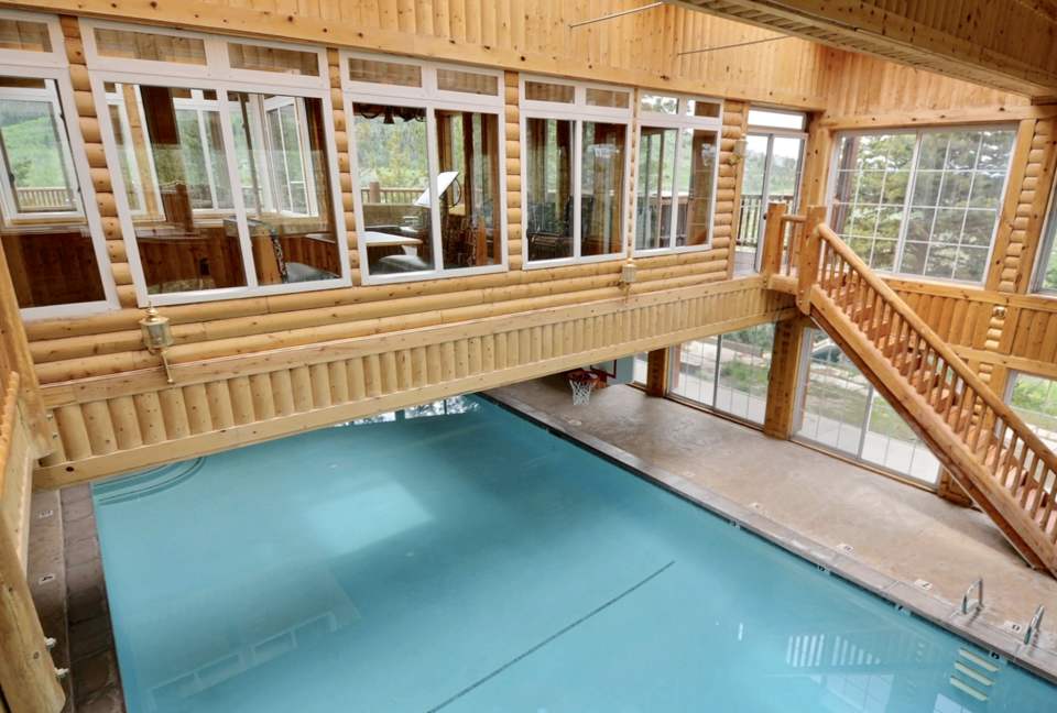 Timber Moose: America's Biggest Log Cabin - Heber City, Utah