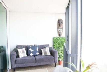 Stylish London 25th Floor Apartment - London, United Kingdom