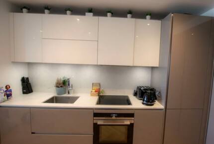 Stylish London 25th Floor Apartment - London, United Kingdom