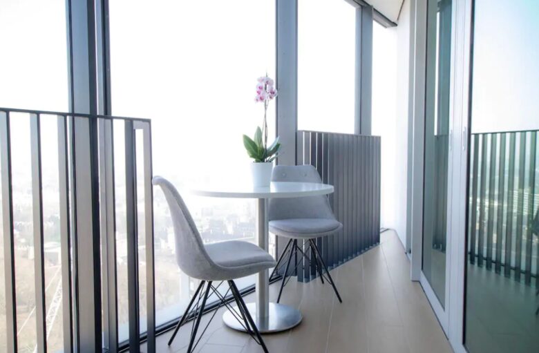 Stylish London 25th Floor Apartment - London, United Kingdom