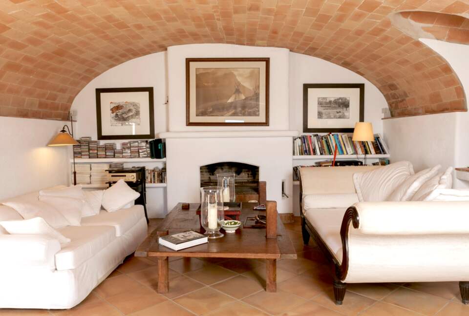 Unique Farmhouse Retreat by the Sea - Main House, Cottage, and Small Farmhouse - Cadaques, Spain