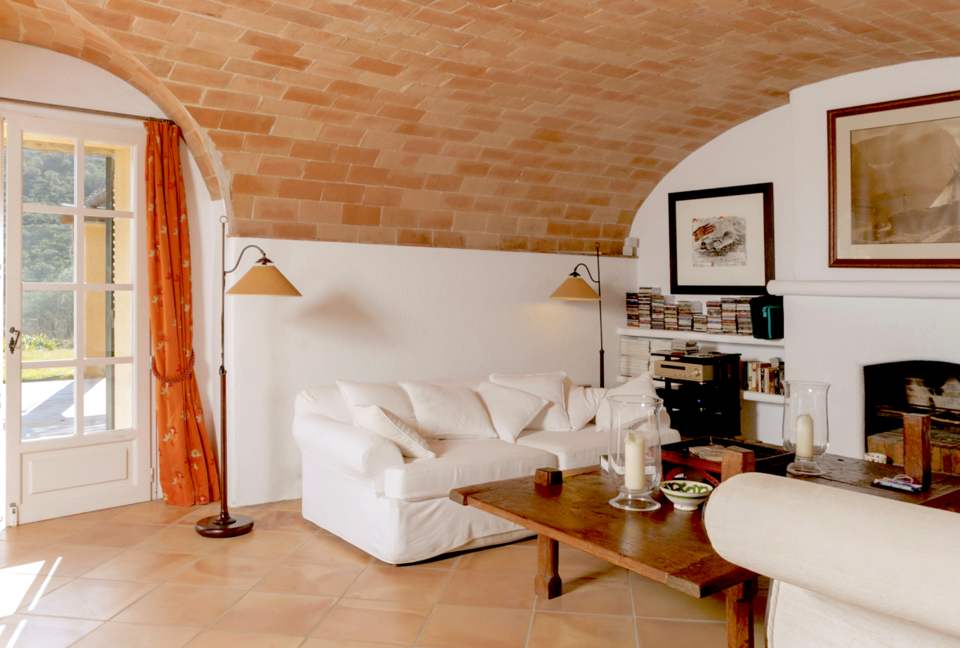 Unique Farmhouse Retreat by the Sea - Main House, Cottage, and Small Farmhouse - Cadaques, Spain