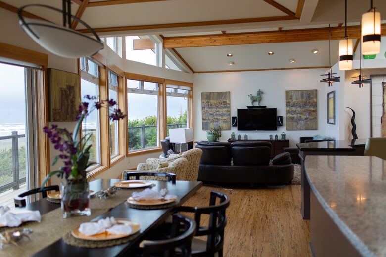 Stunning Oregon Coast House of Tranquility - Waldport, Oregon