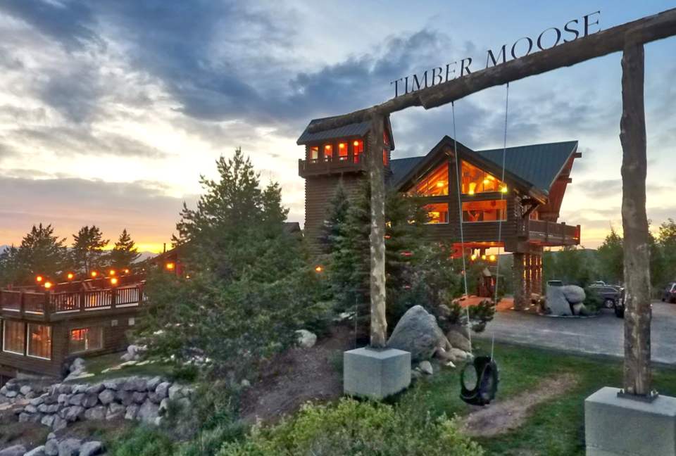 Timber Moose: America's Biggest Log Cabin - Heber City, Utah