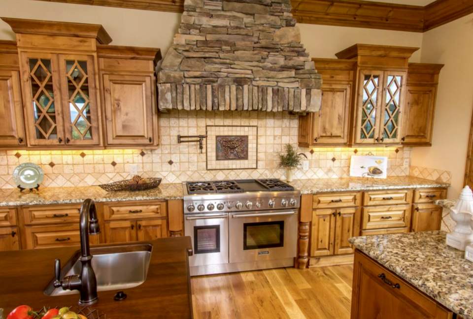 Waving Bear Vistas - Boone, North Carolina