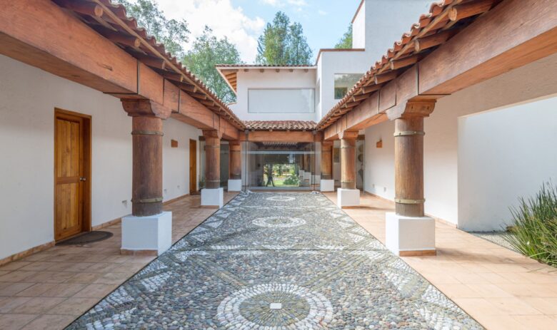 Valle de Bravo Country Club Villa - Rancho Avandaro - Valle de Bravo, Mexico