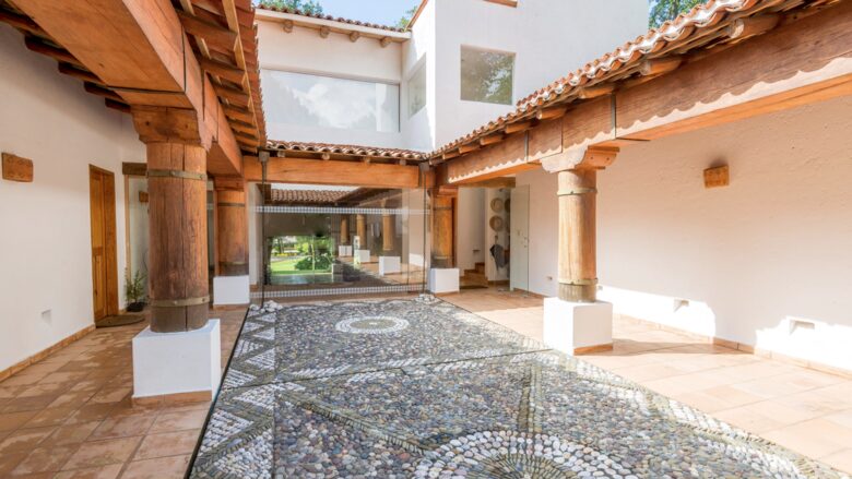 Valle de Bravo Country Club Villa - Rancho Avandaro - Valle de Bravo, Mexico