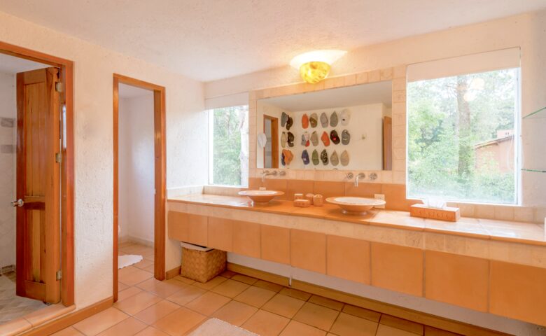 Valle de Bravo Country Club Villa - Rancho Avandaro - Valle de Bravo, Mexico