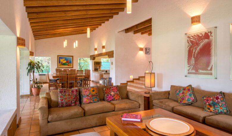 Valle de Bravo Country Club Villa - Rancho Avandaro - Valle de Bravo, Mexico