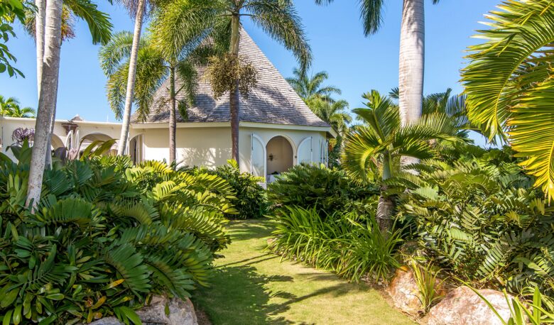 Montego Bay Compound - Bambu Villa - Hopewell, Jamaica