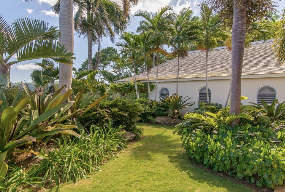 Montego Bay Compound - Bambu Villa - Hopewell, Jamaica