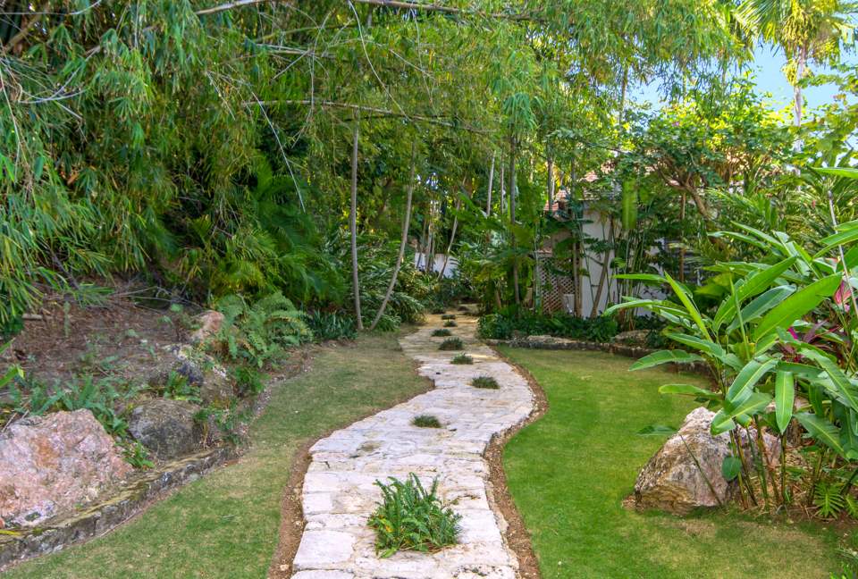 Montego Bay Compound - Bambu Villa - Hopewell, Jamaica