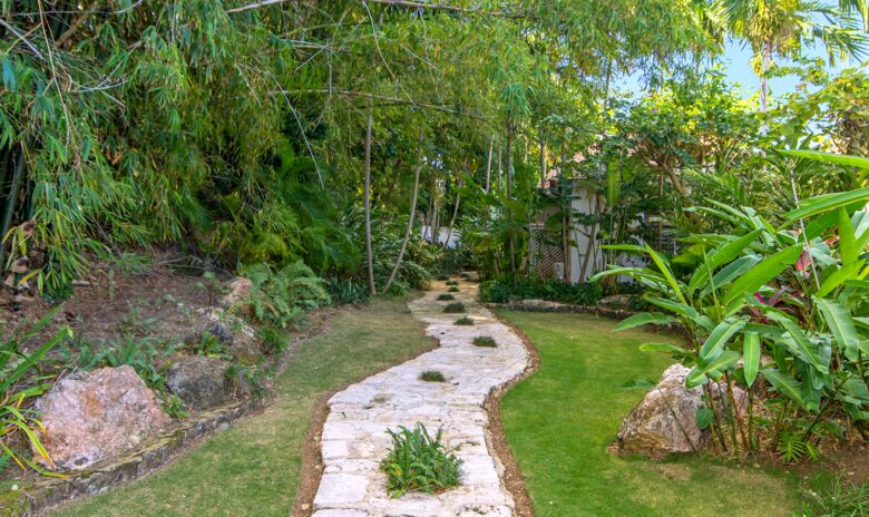 Montego Bay Compound - Bambu Villa - Hopewell, Jamaica