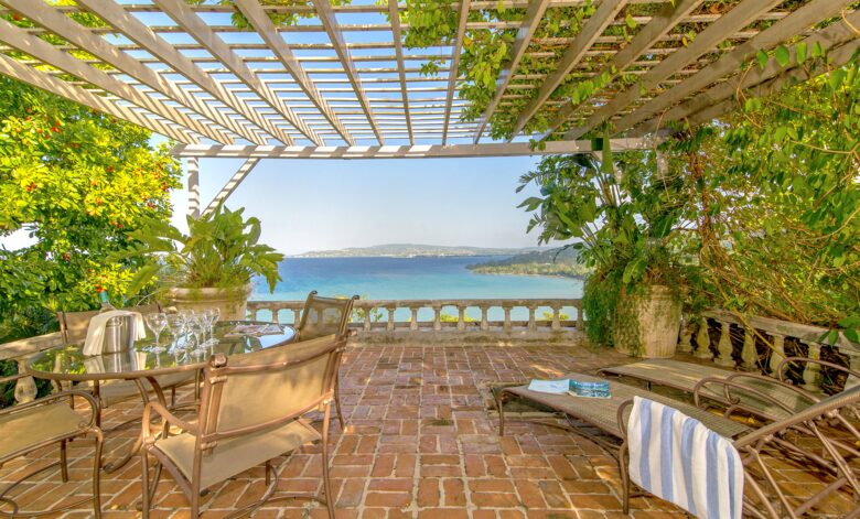 Montego Bay Compound - Bambu Villa - Hopewell, Jamaica