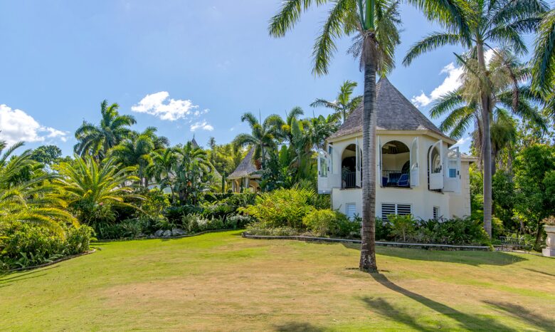 Montego Bay Compound - Bambu Villa - Hopewell, Jamaica
