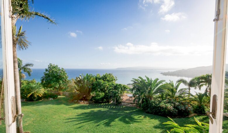 Montego Bay Compound - Bambu Villa - Hopewell, Jamaica