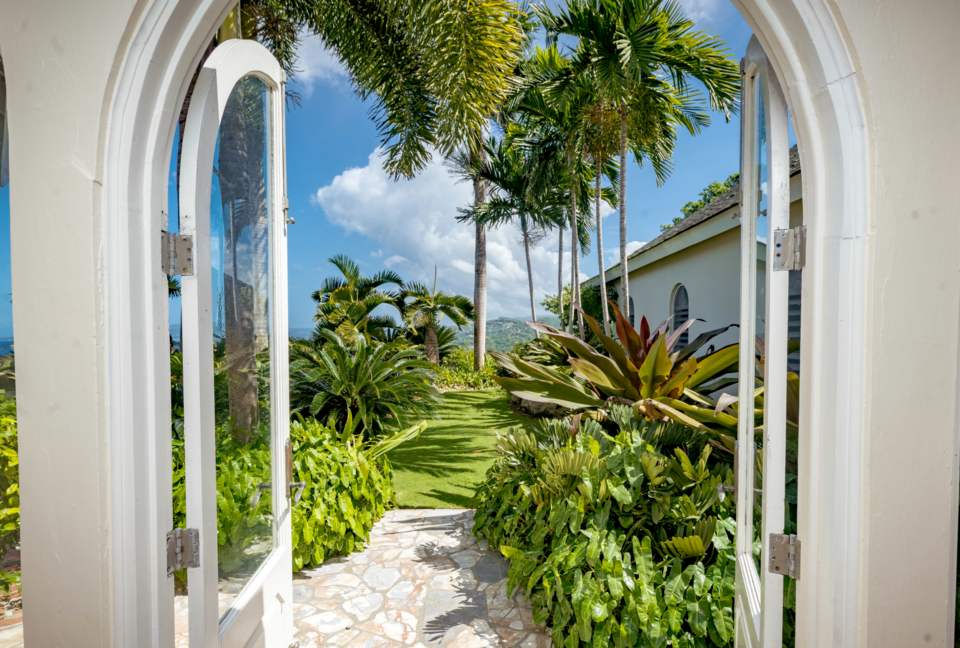 Montego Bay Compound - Bambu Villa - Hopewell, Jamaica